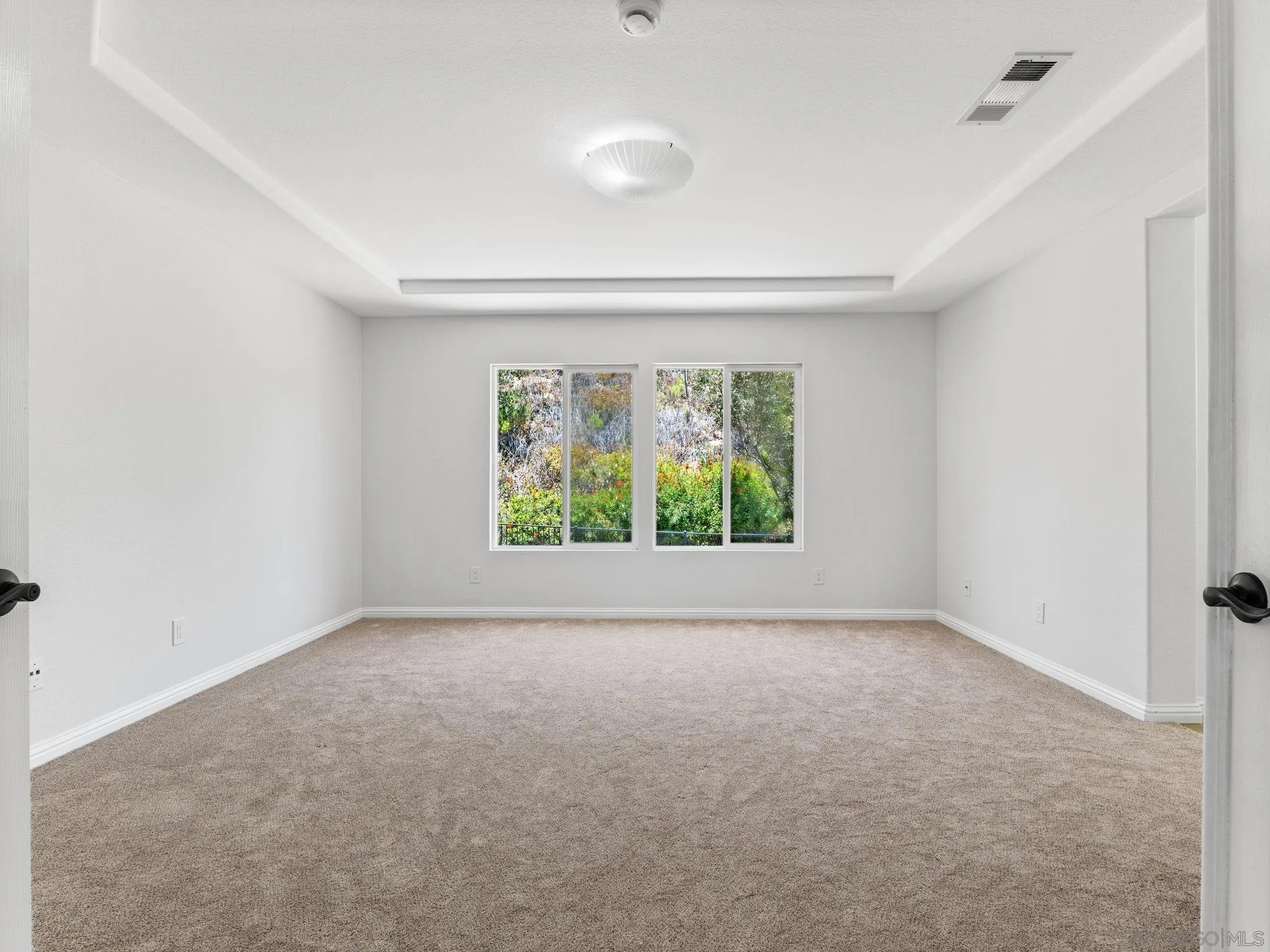 https://cdn.realtyfeed.com/cdn/127/260018845/03afde5e101169781d5199c83cb01629.webp