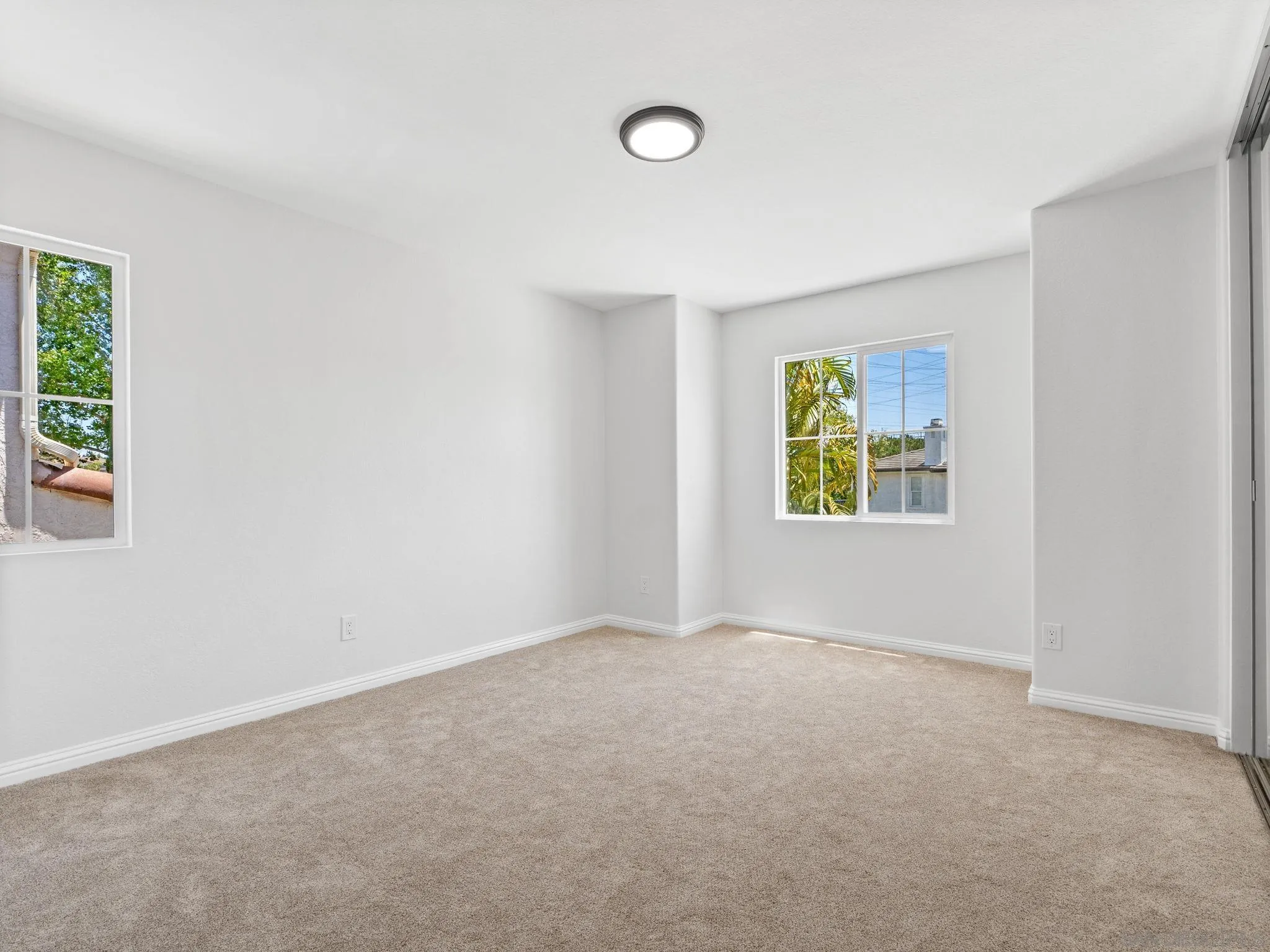 https://cdn.realtyfeed.com/cdn/127/260018845/8796acf7a93315ed841da51ca91730a3.webp