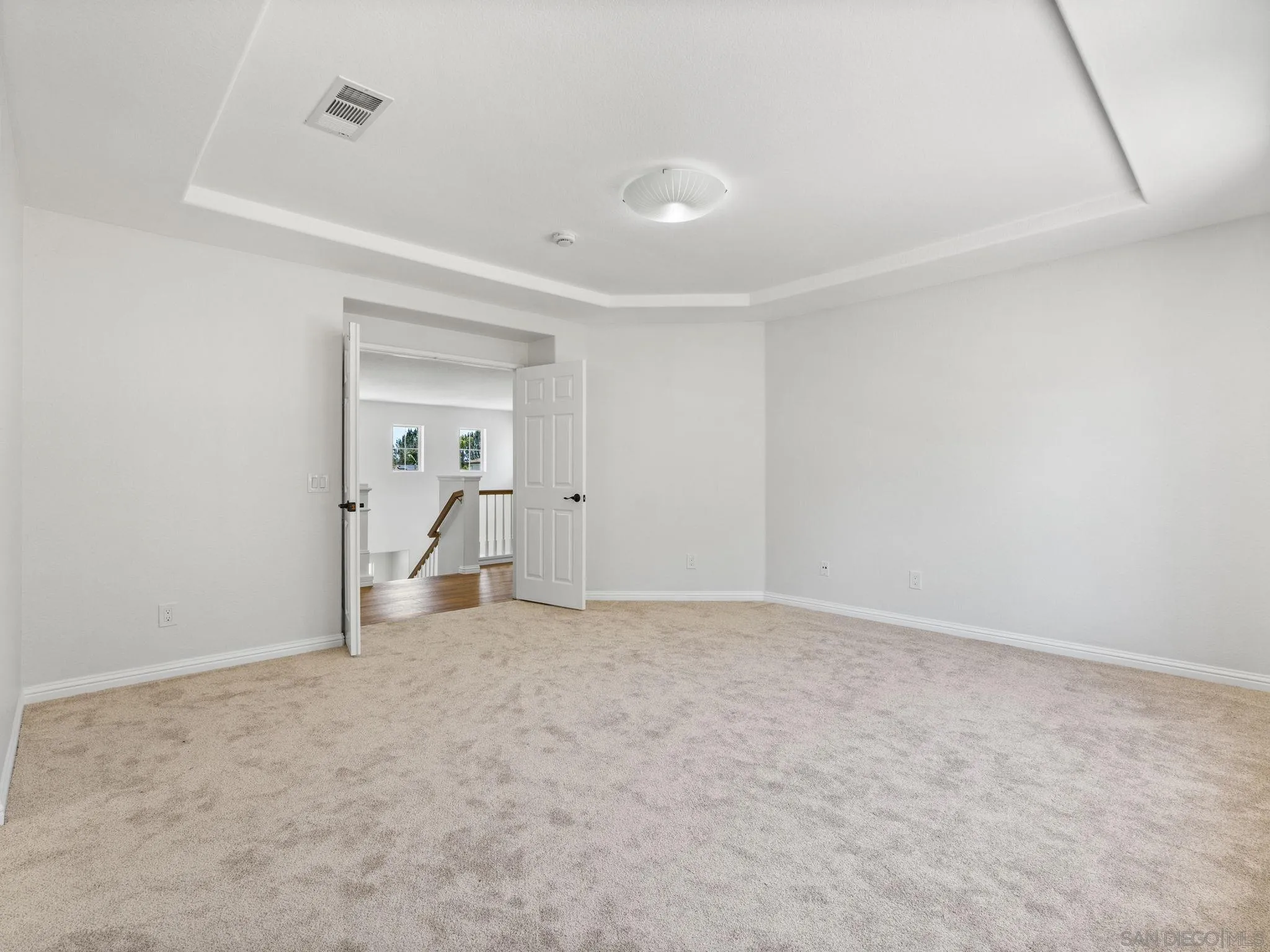 https://cdn.realtyfeed.com/cdn/127/260018845/cf7d9ee99f3c8e4d2a8cb819fc087a48.webp