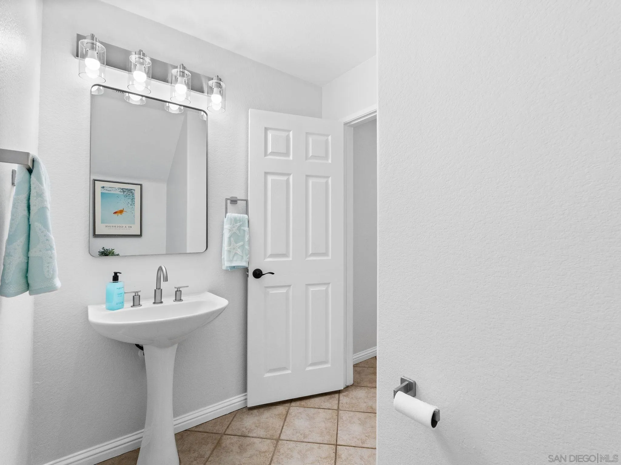https://cdn.realtyfeed.com/cdn/127/260018845/e237c78443b3a0f2cf61b711a1bd828f.webp