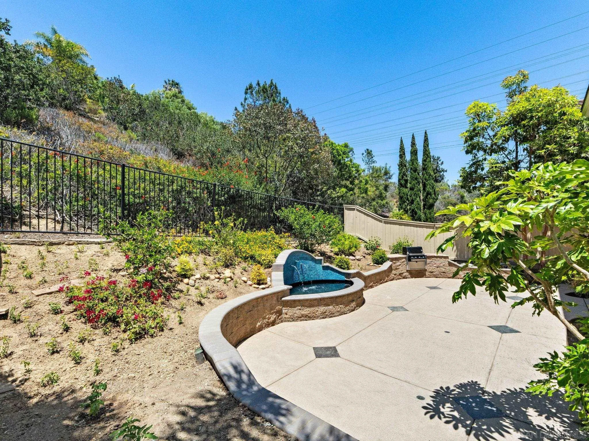 https://cdn.realtyfeed.com/cdn/127/260018845/f9b301bd9e196d35b9ea98c42ce9c73a.webp