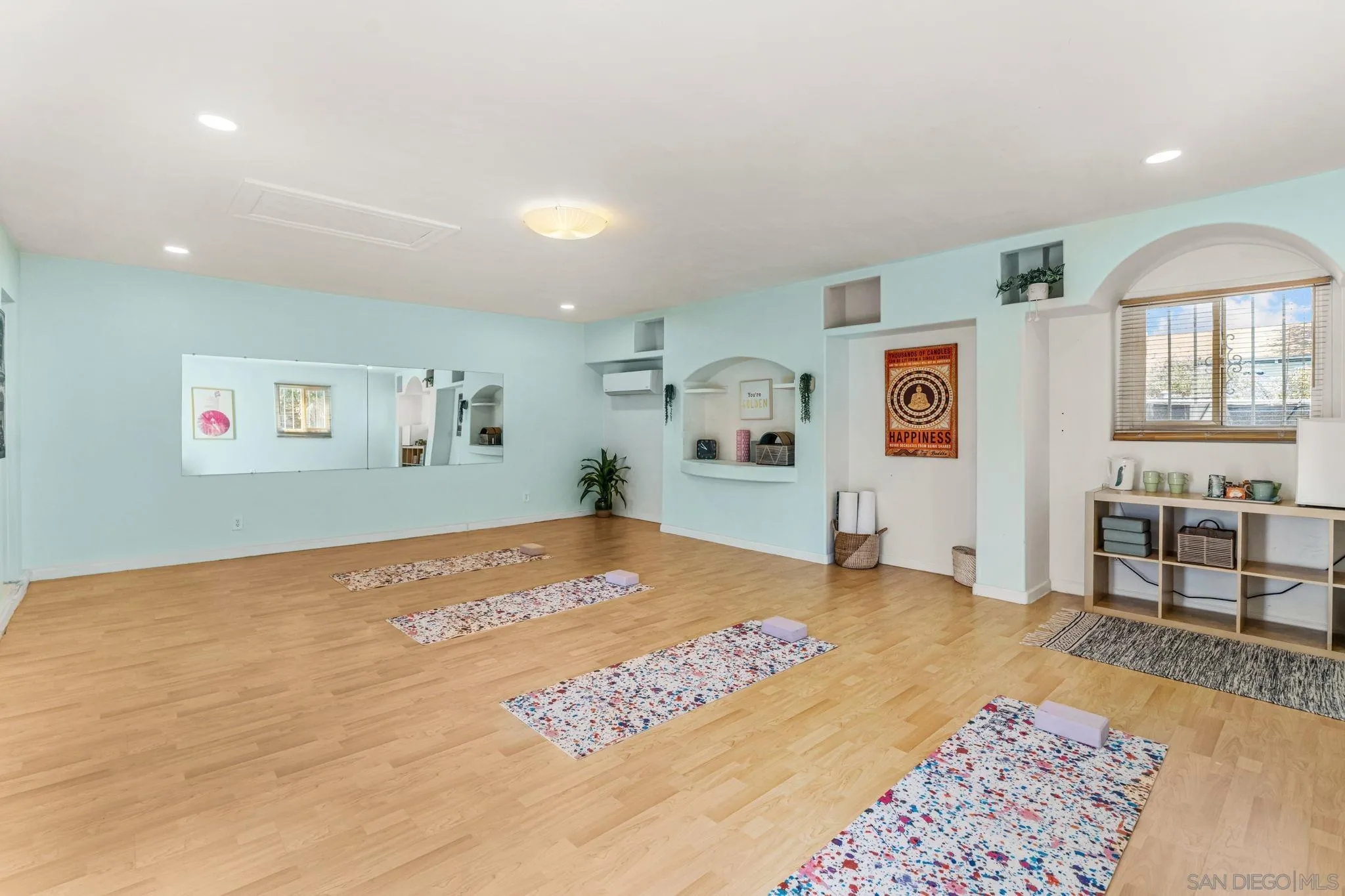 https://cdn.realtyfeed.com/cdn/127/260018848/26ab84c94e47399edbc761ebf255d831.webp