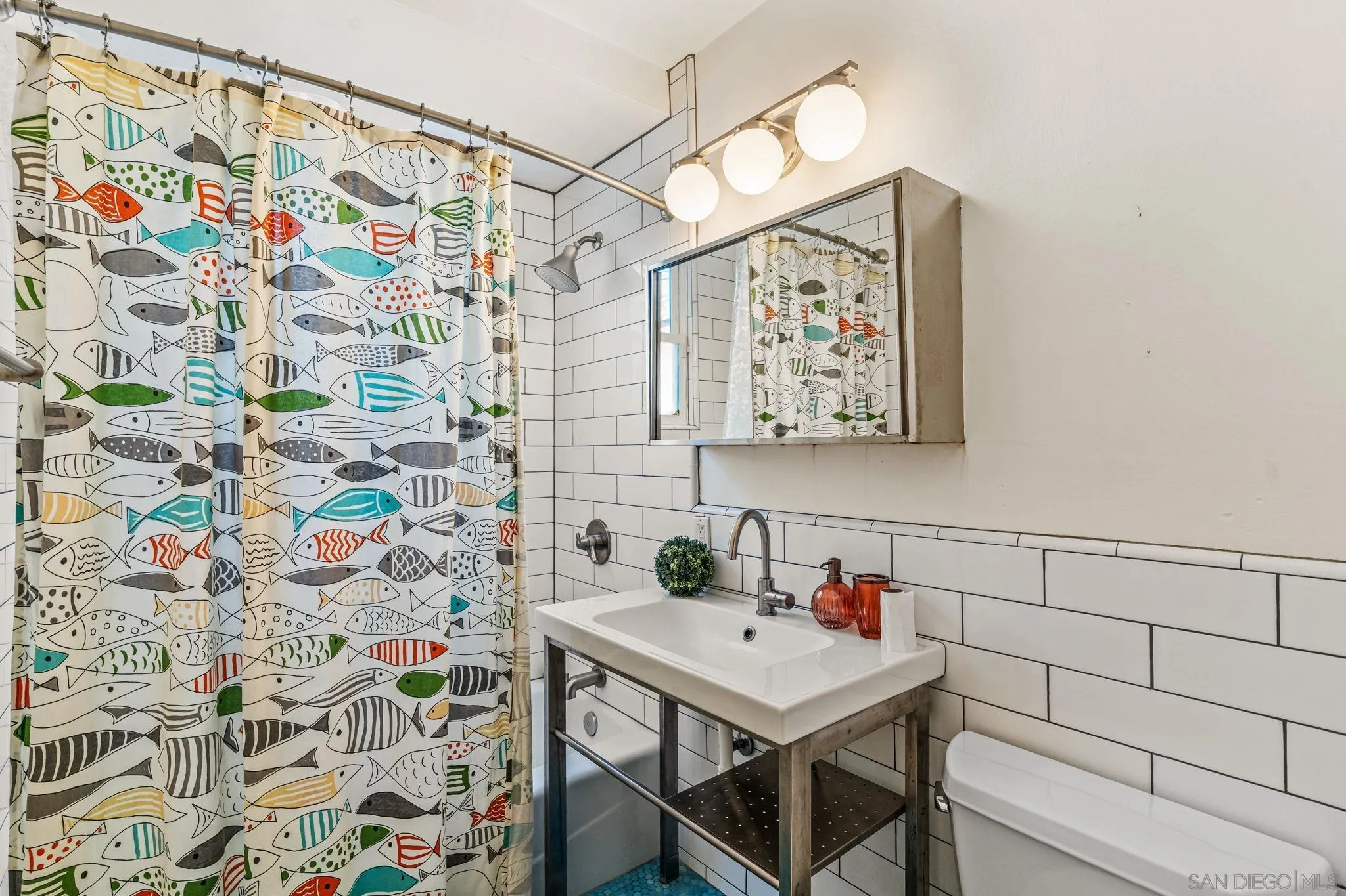 https://cdn.realtyfeed.com/cdn/127/260018848/dfcf280fea22299d02d6f6a04e90810d.webp
