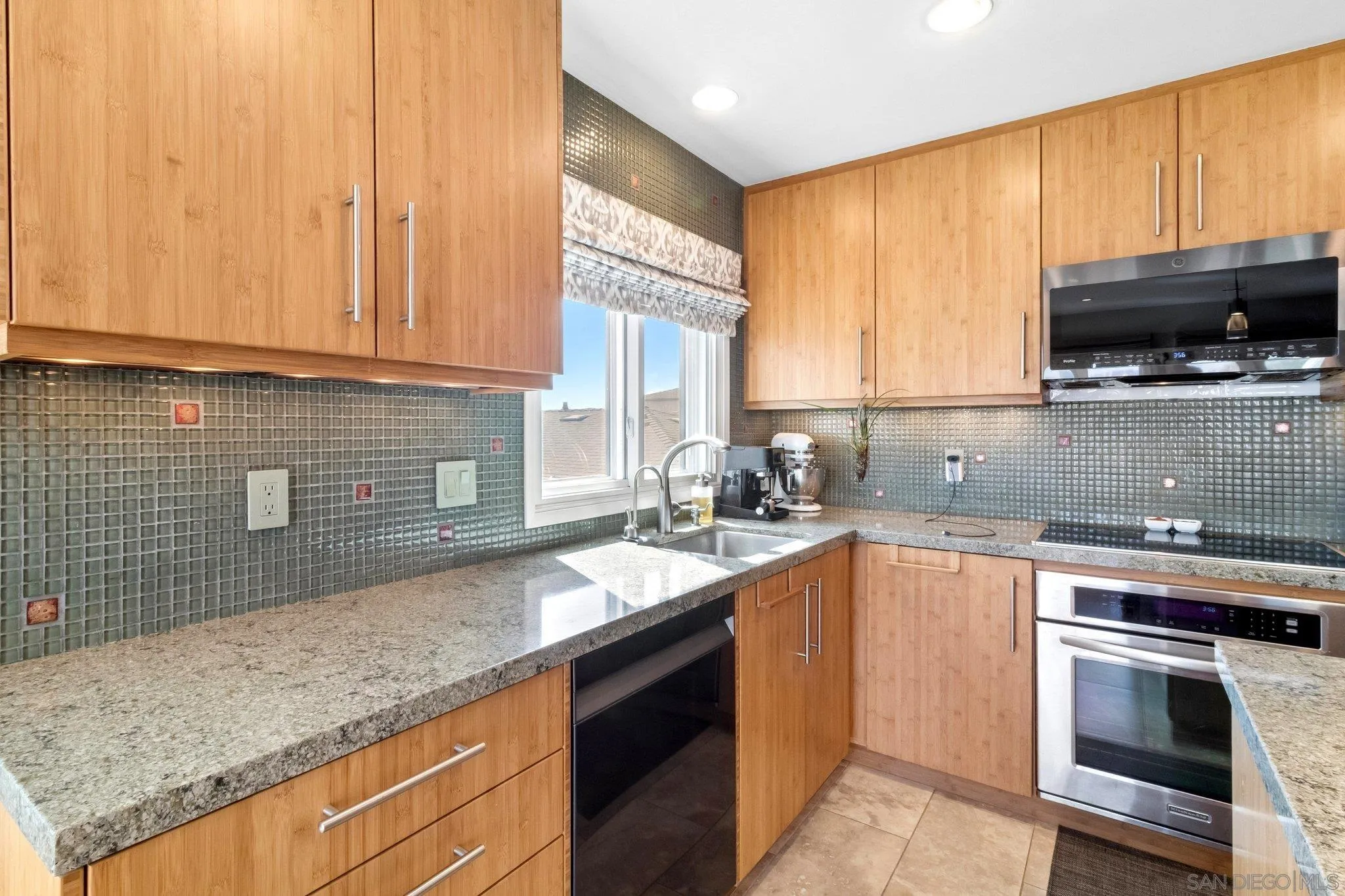 Photo #16: 260018849 Listing: Photo #16