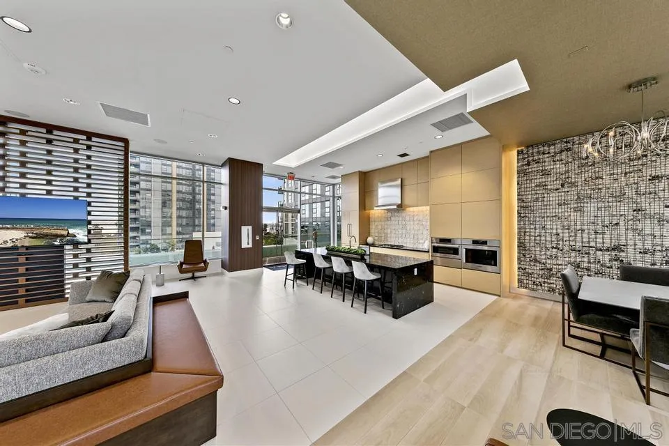 Photo #38: 260018850 Listing: Photo #38