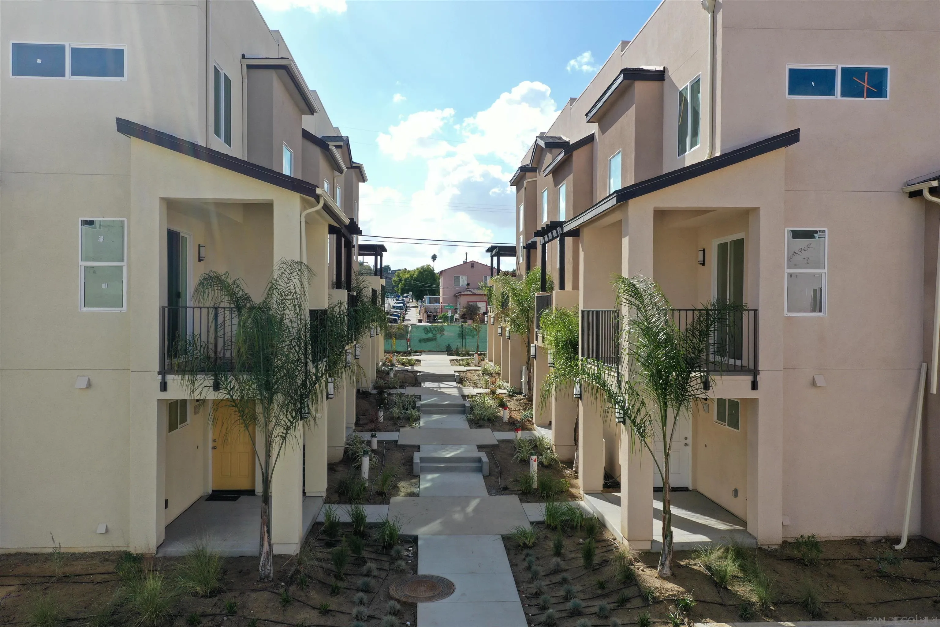 442 Creekside Circle, San Diego, CA 92114 - Main photo, San Diego, CA