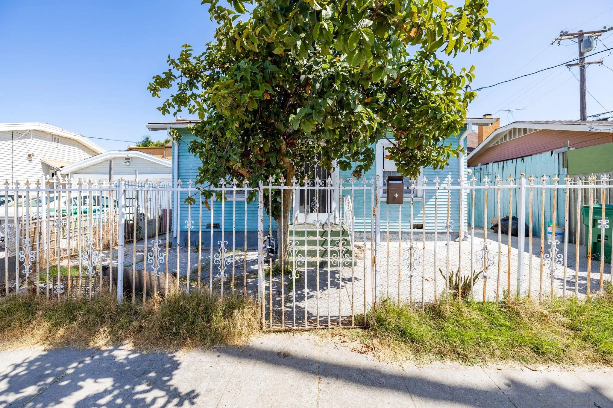 4262 Dwight St., San Diego, CA 92105 - Photo 3 of 28, San Diego, CA