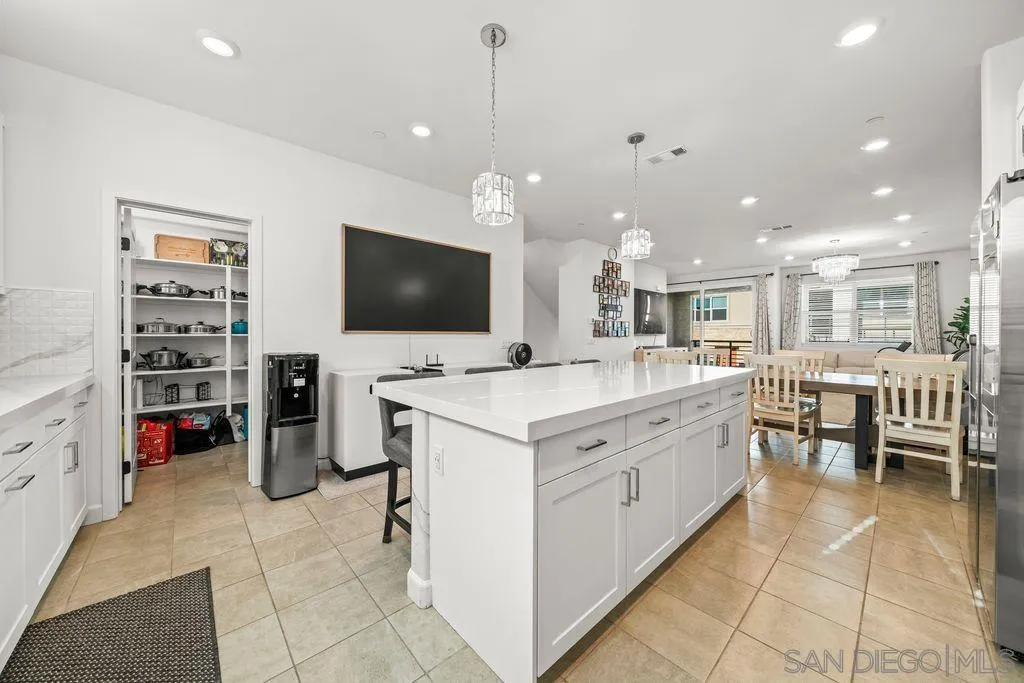 Photo #15: 260018857 Listing: Photo #15