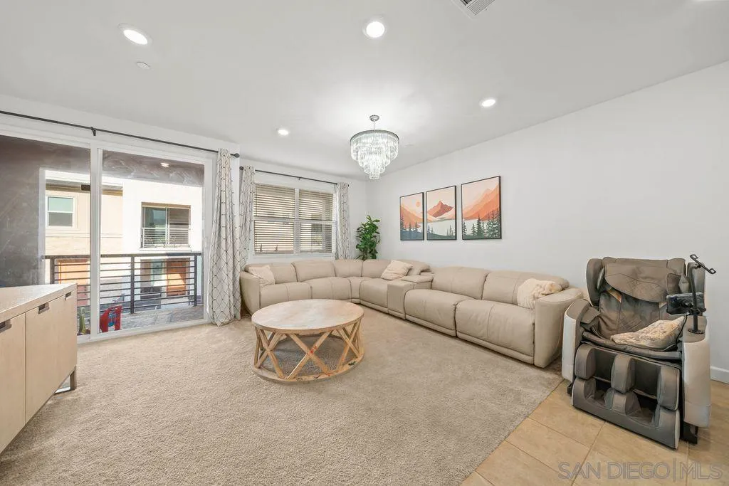 Photo #11: 260018857 Listing: Photo #11