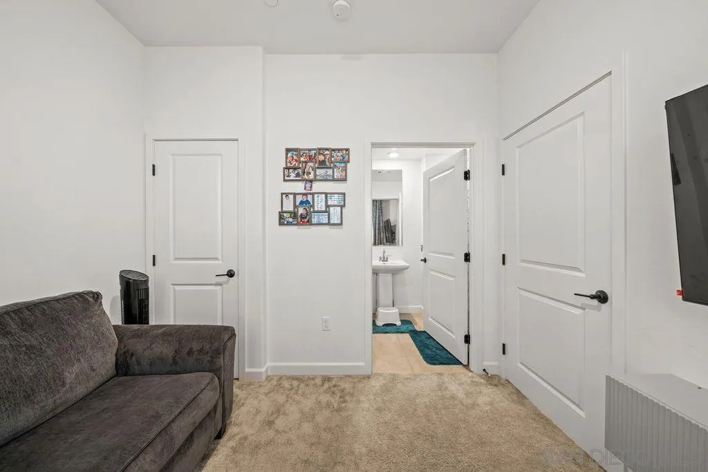 Photo #24: 260018857 Listing: Photo #24