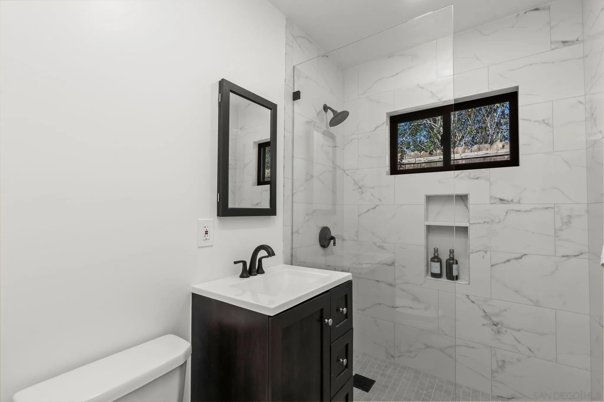 https://cdn.realtyfeed.com/cdn/127/260018859/4f8a914fef673597152ce145e9b287e4.webp