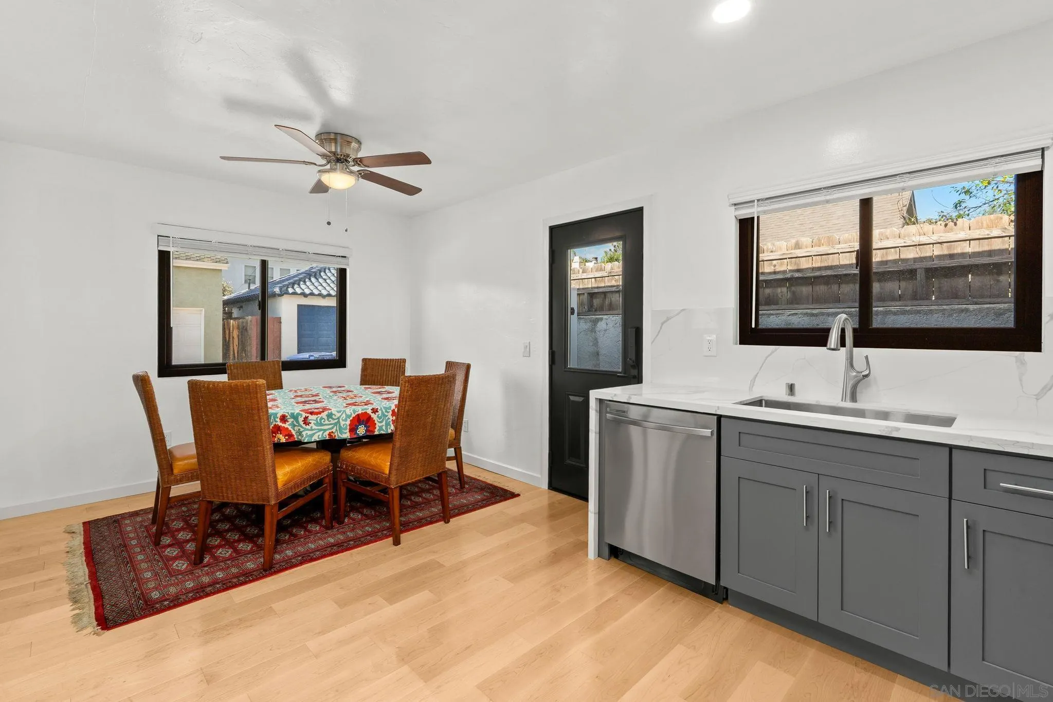 https://cdn.realtyfeed.com/cdn/127/260018859/7850fc6c4415f53800b49e231945453f.webp