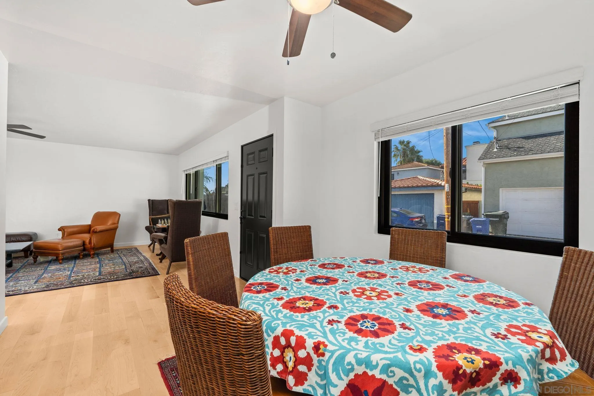 https://cdn.realtyfeed.com/cdn/127/260018859/a580dcbae980ea286ee4ba2d6b1839cd.webp