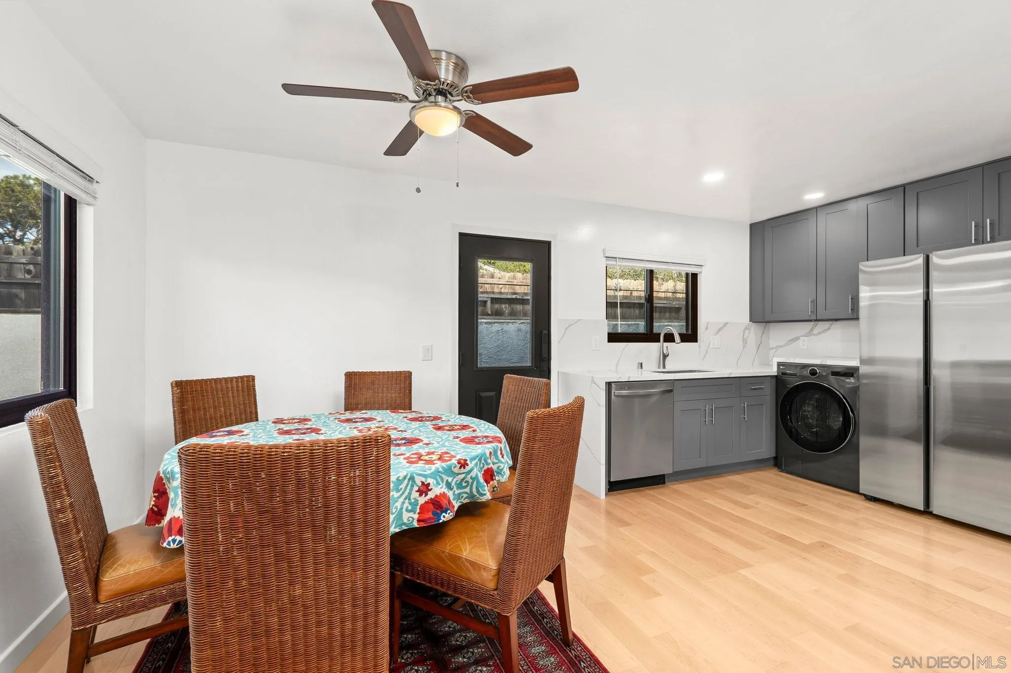 https://cdn.realtyfeed.com/cdn/127/260018859/a58993c3b52e5c4c4a7208e39baad818.webp