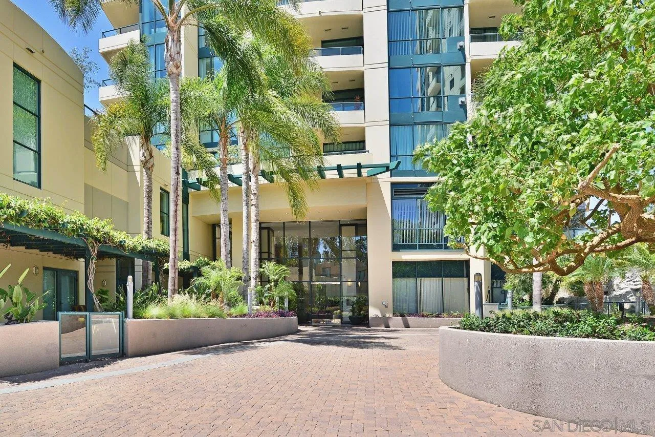 Photo #57: 260018861 Listing: Photo #57