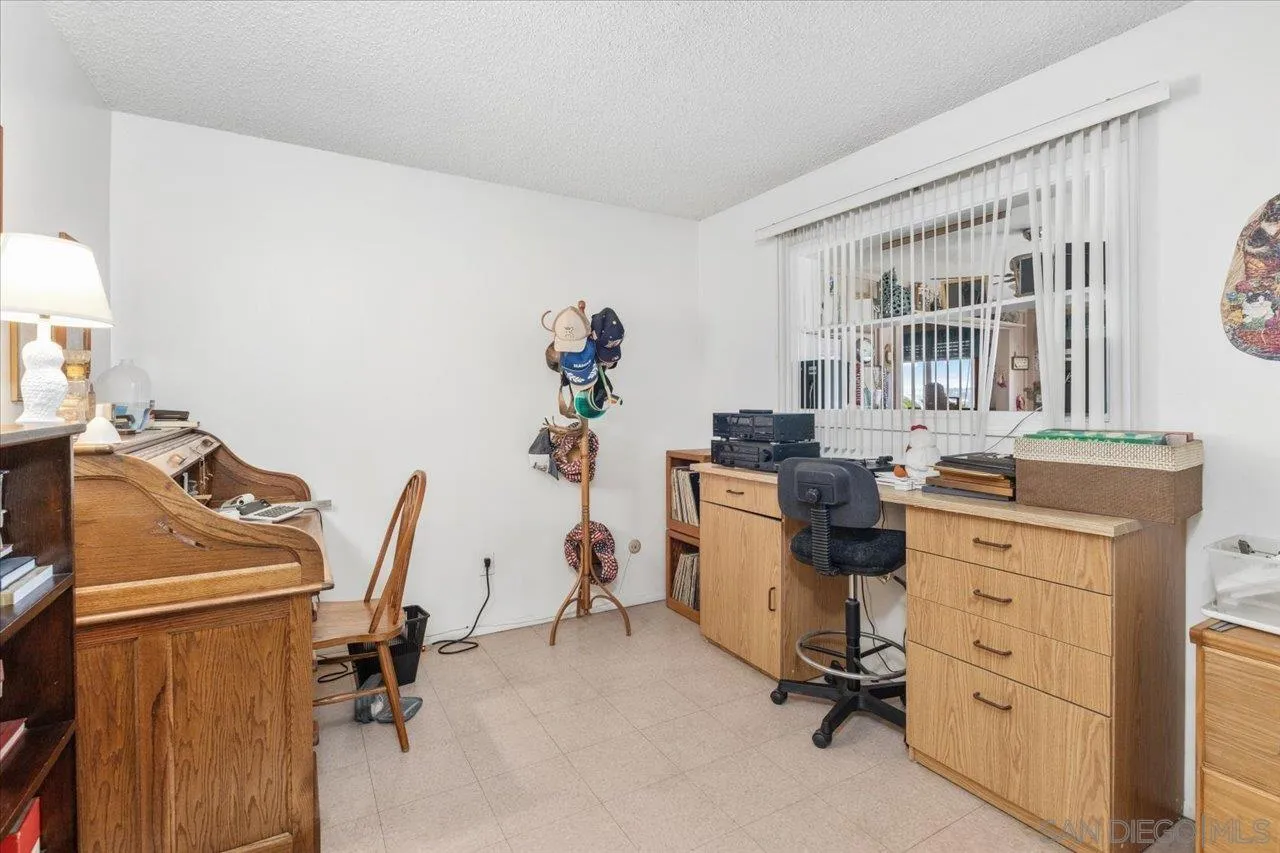 https://cdn.realtyfeed.com/cdn/127/260018865/05ab294da61345a3eb19a7e991857297.webp