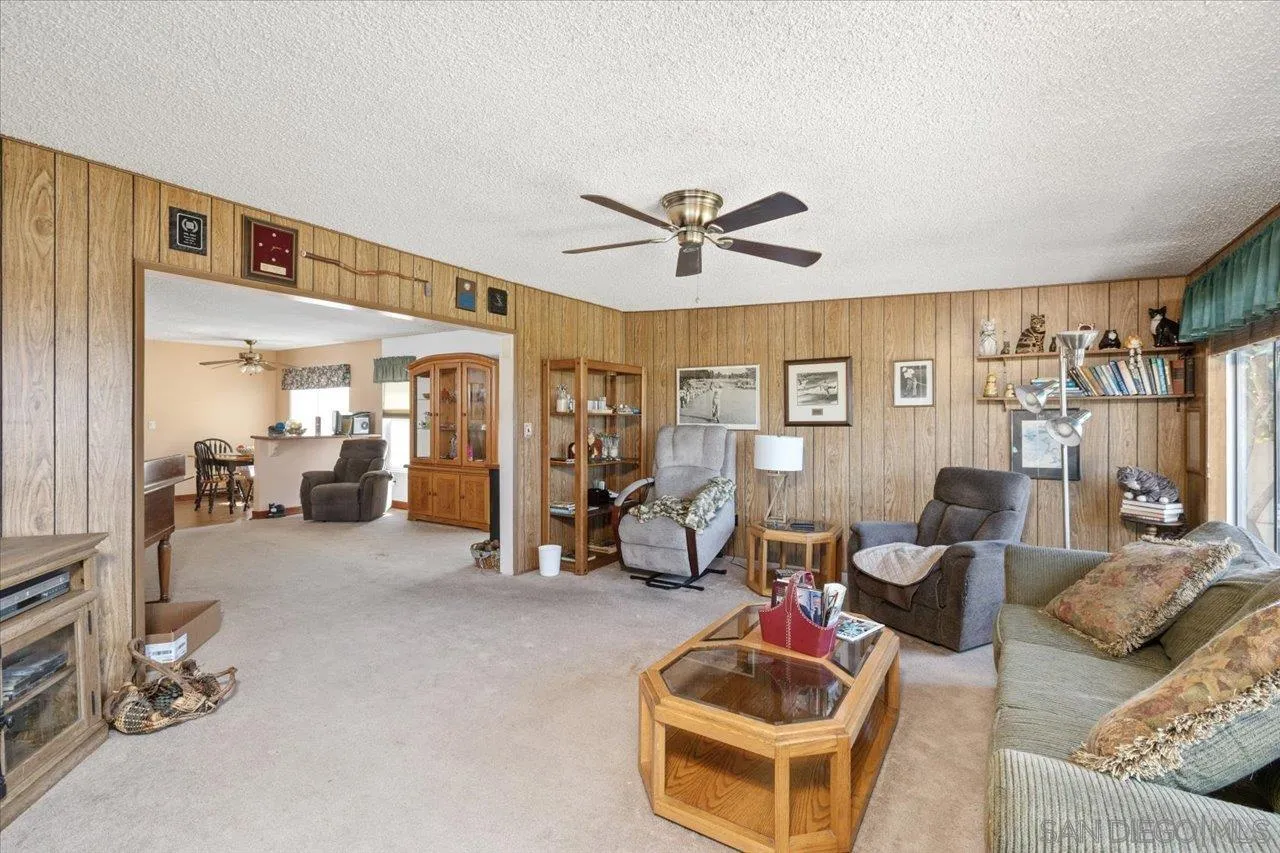 https://cdn.realtyfeed.com/cdn/127/260018865/1737fcfee0f690d4dce9a225e957cc95.webp