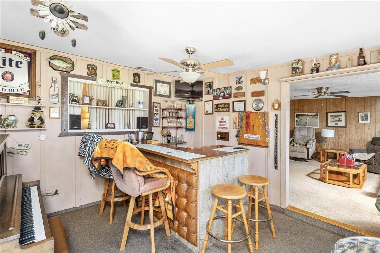 https://cdn.realtyfeed.com/cdn/127/260018865/5d0879f998cb18b9510e6c0afa8603ff.webp