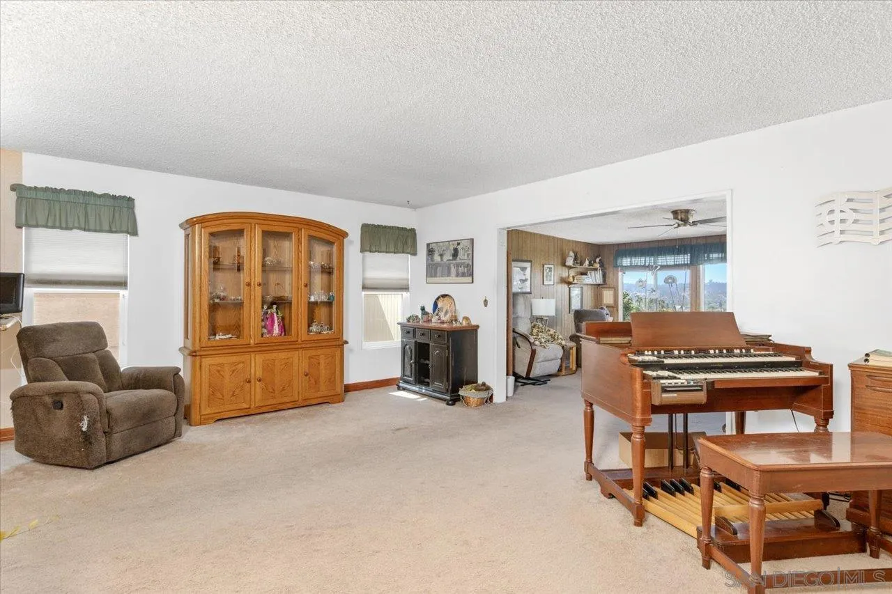 https://cdn.realtyfeed.com/cdn/127/260018865/603368ad96b77af79fba685a2baa507c.webp
