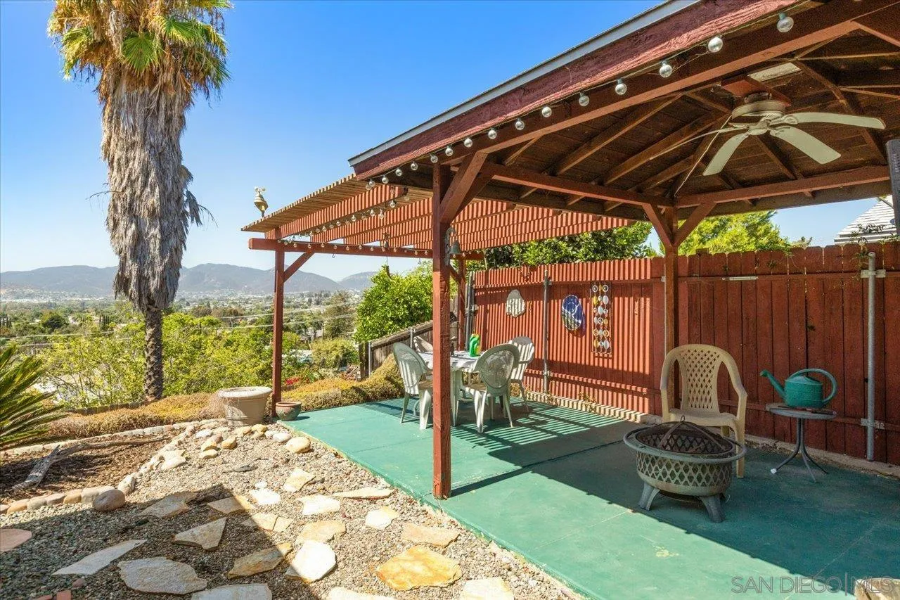 https://cdn.realtyfeed.com/cdn/127/260018865/cd9307e1403d1d6fd8212c101ae47c9f.webp