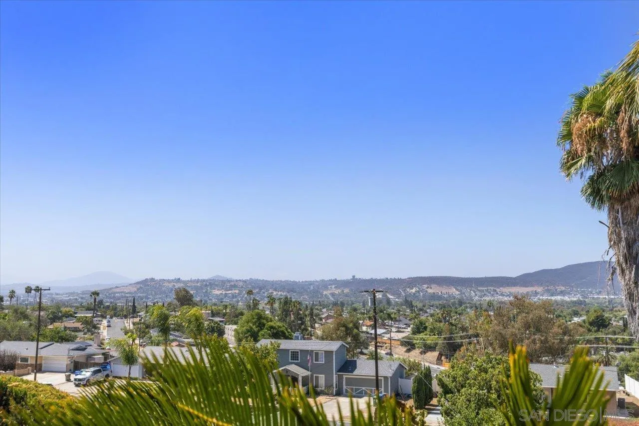 https://cdn.realtyfeed.com/cdn/127/260018865/e75fee4334596de6507f4b2d41f58b7c.webp
