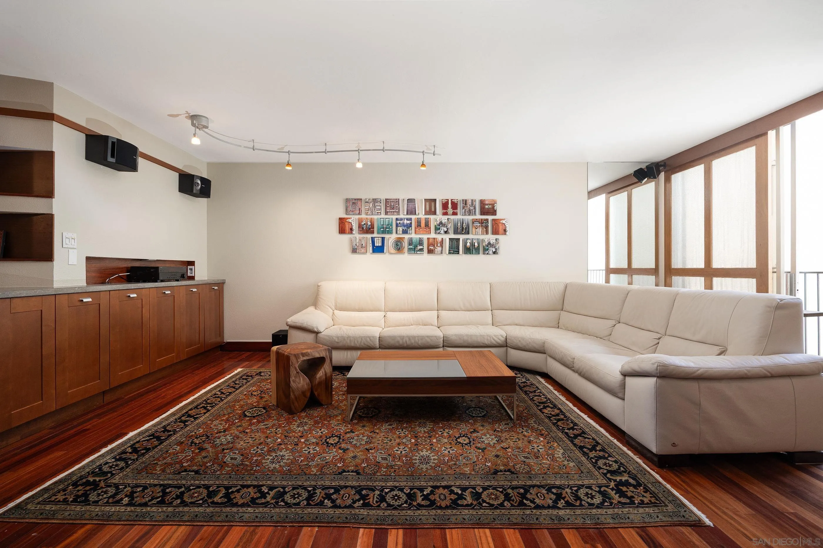 Photo #11: 260018867 Listing: Photo #11