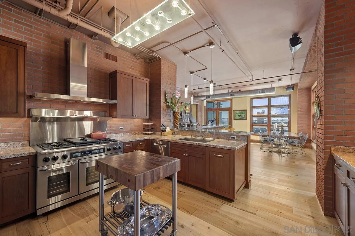 Photo #17: 260018868 Listing: Photo #17