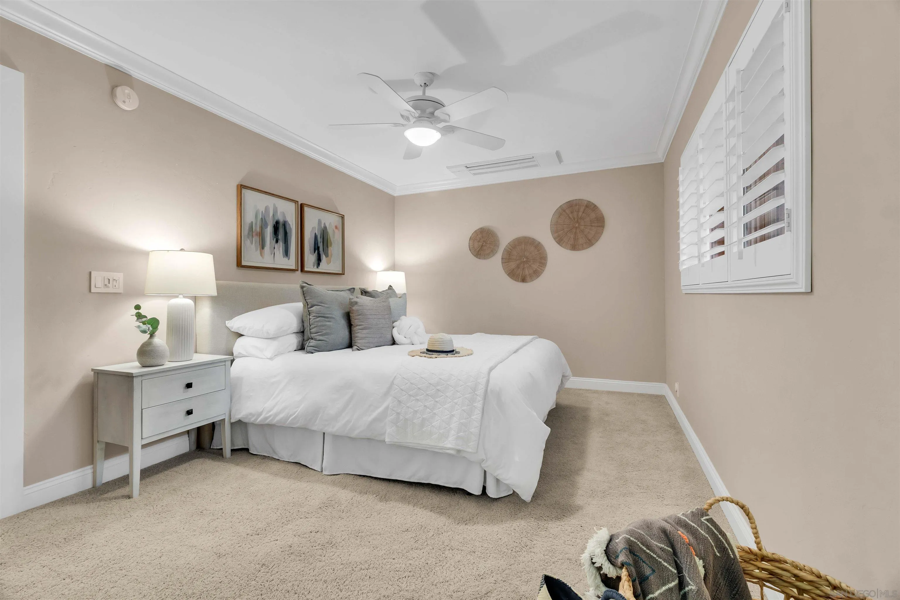 https://cdn.realtyfeed.com/cdn/127/260018872/4843418d016e403ebbfa8d110555bafc.webp
