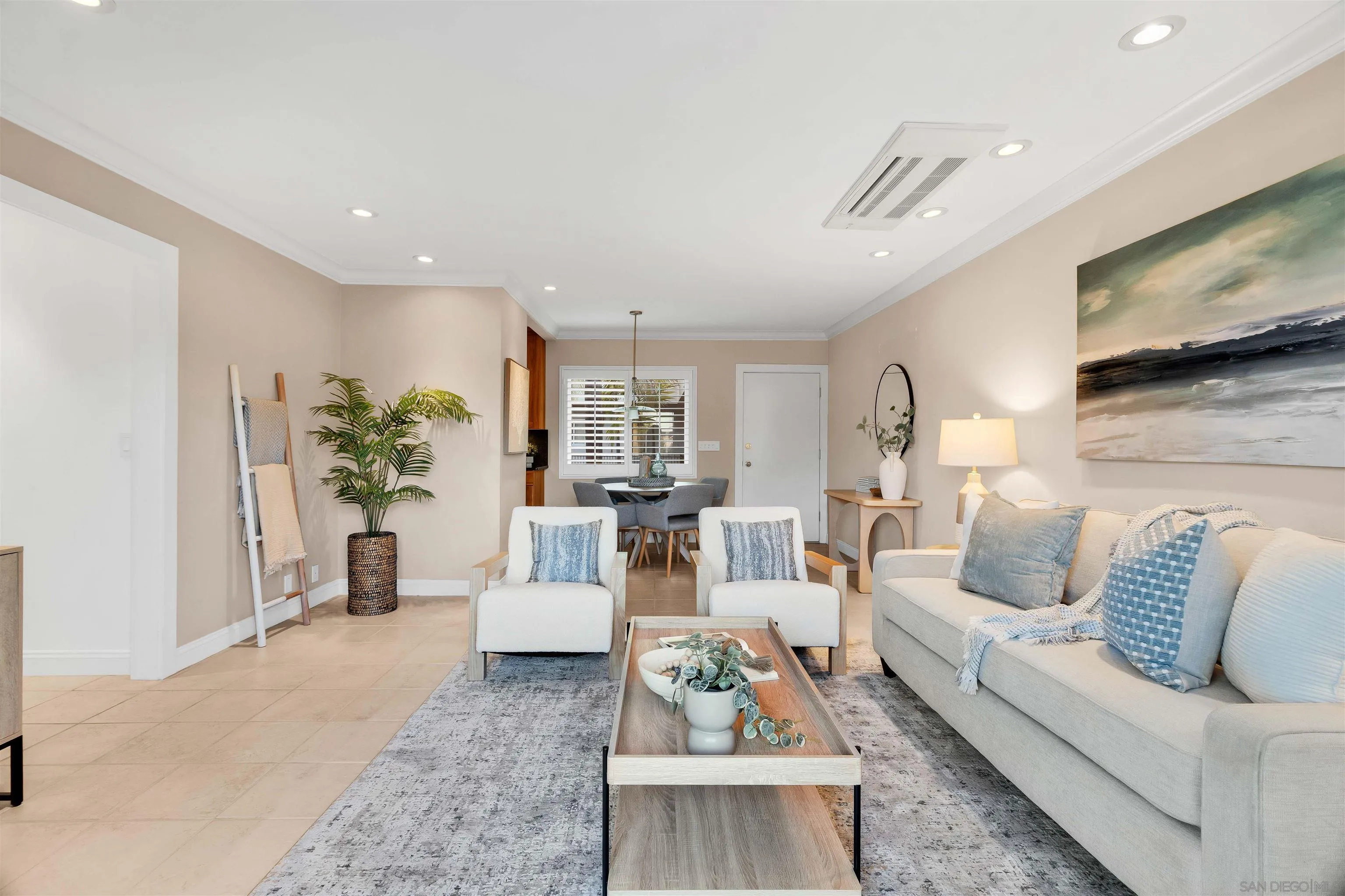https://cdn.realtyfeed.com/cdn/127/260018872/6dd3b422efcfafbb5521f52eaa599feb.webp