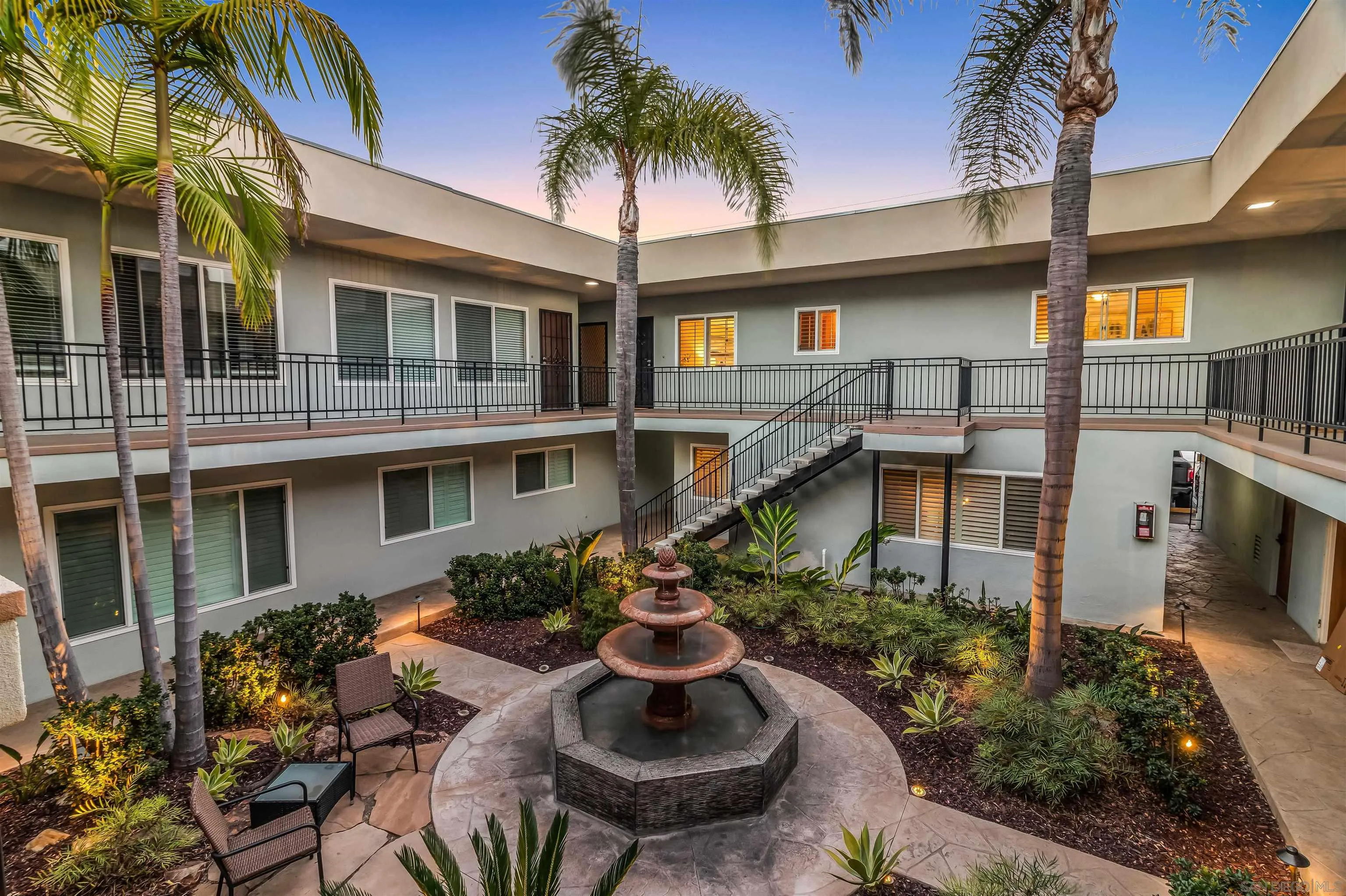 https://cdn.realtyfeed.com/cdn/127/260018872/803b216c629f3a96afb395fd61b2d4ae.webp