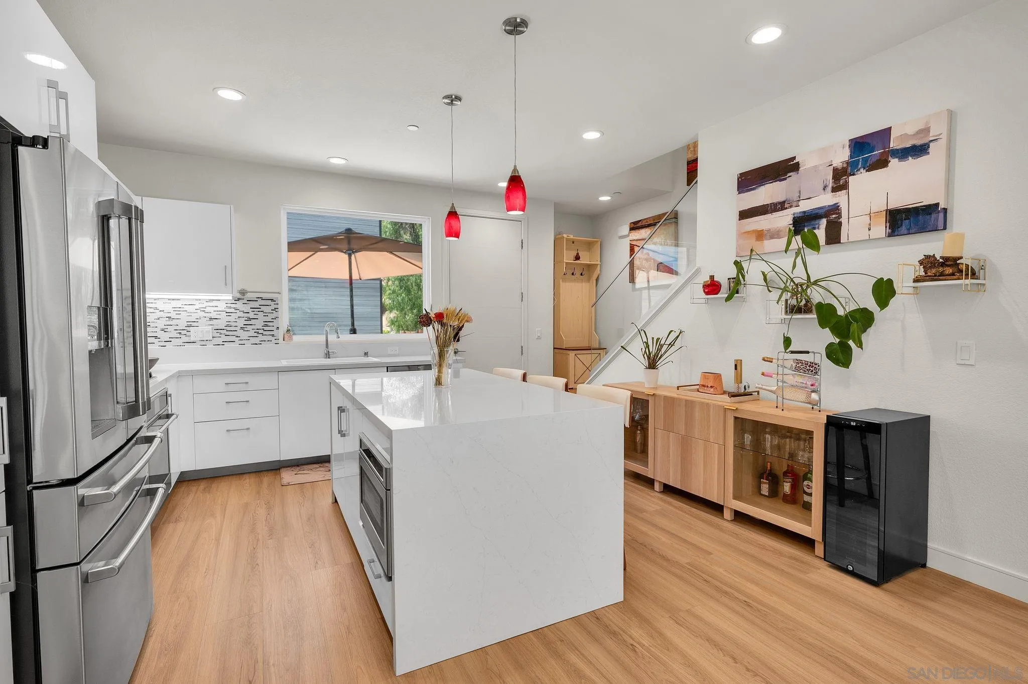 https://cdn.realtyfeed.com/cdn/127/260018876/d64ad7a846e7083e76bba22aa9e9056e.webp