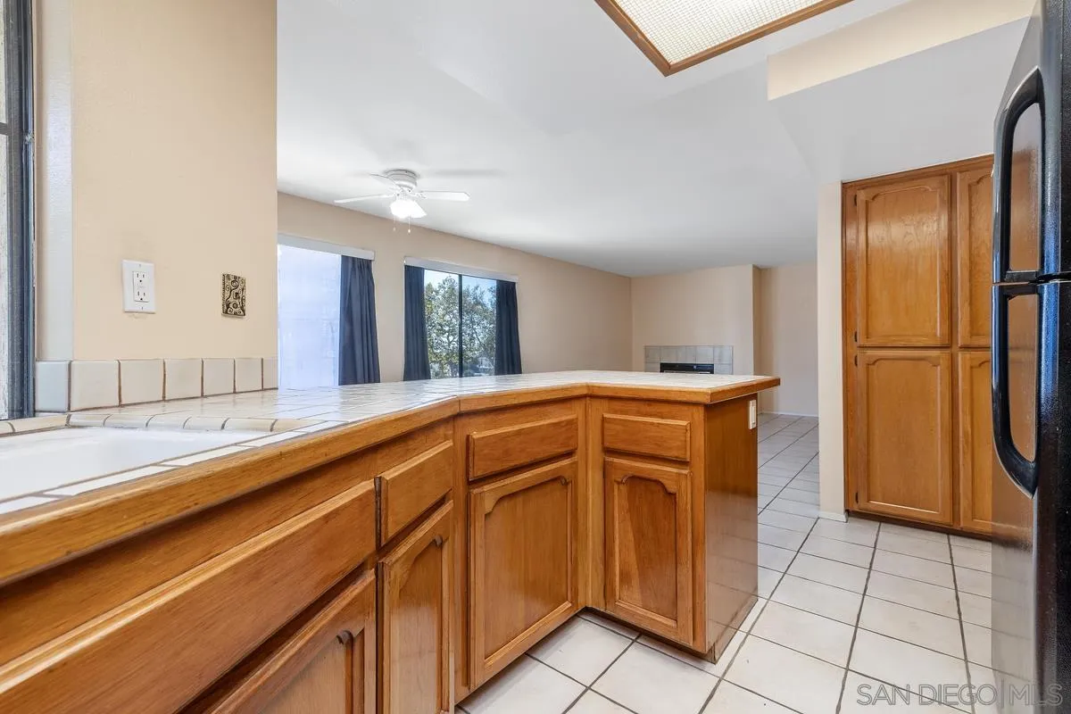 Photo #9: 260018878 Listing: Photo #9
