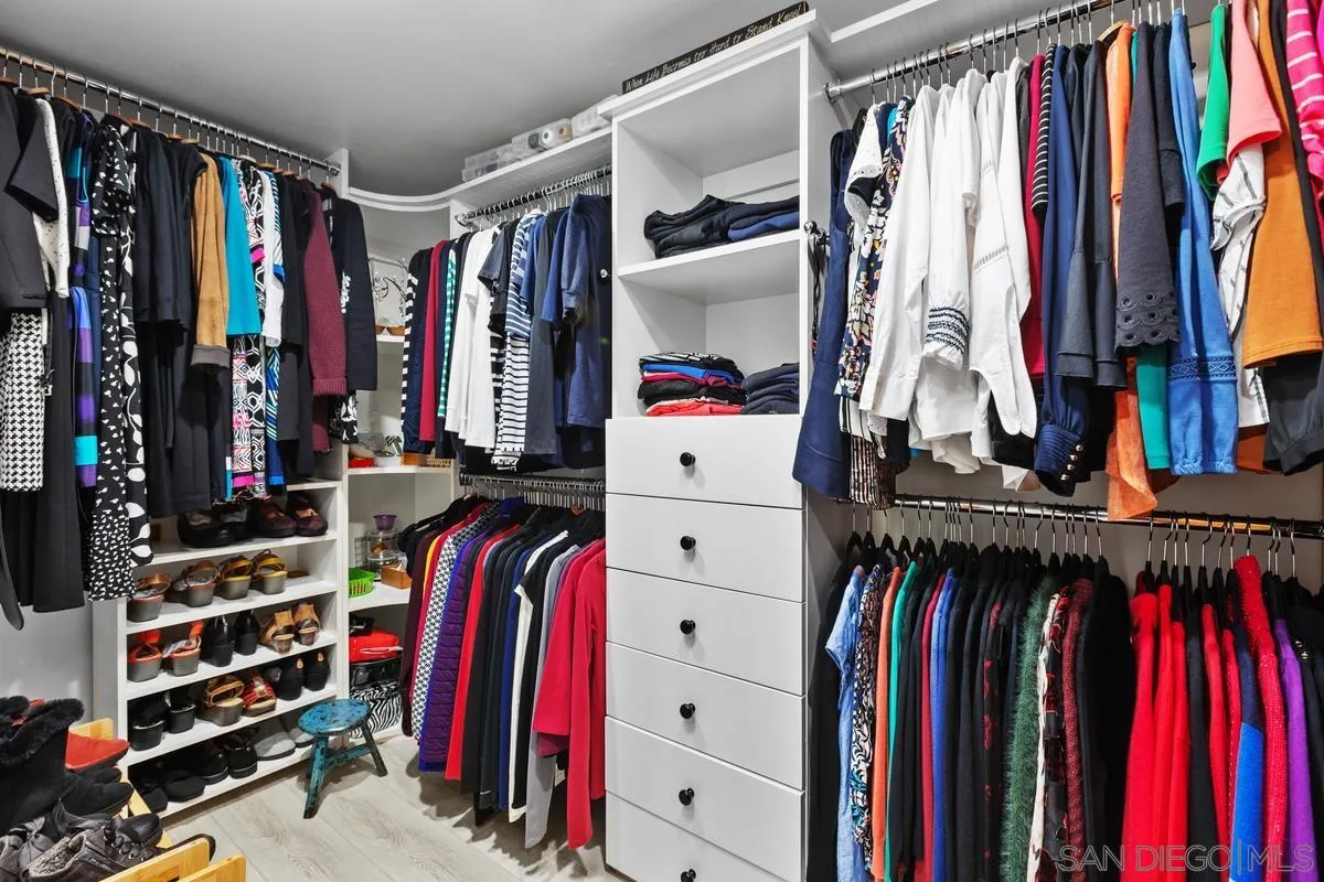 https://cdn.realtyfeed.com/cdn/127/260018879/1bbb270a9ffe95bff9b147c1dc098e41.webp