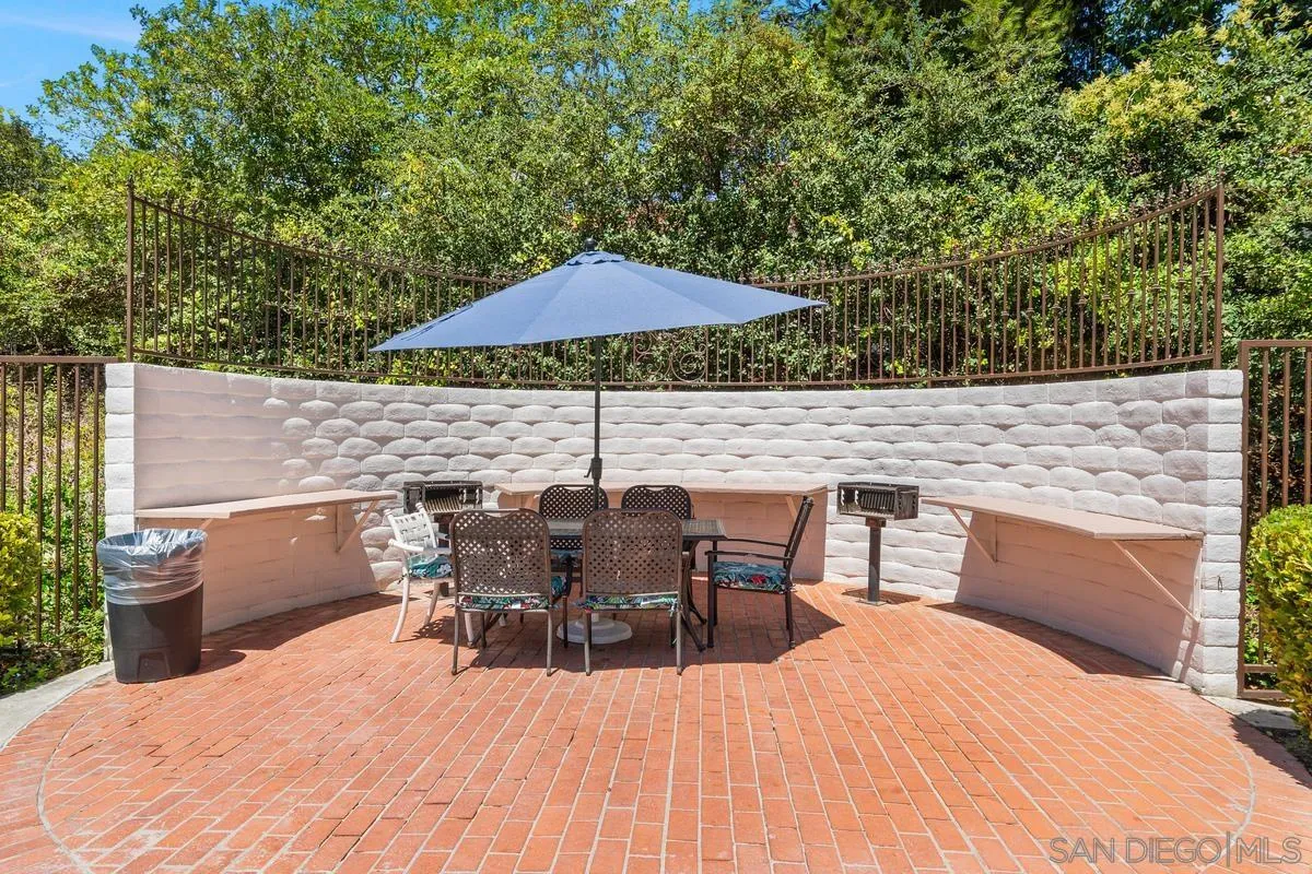 https://cdn.realtyfeed.com/cdn/127/260018879/22a85fa14e553b91d8cbe23fe909b4b0.webp