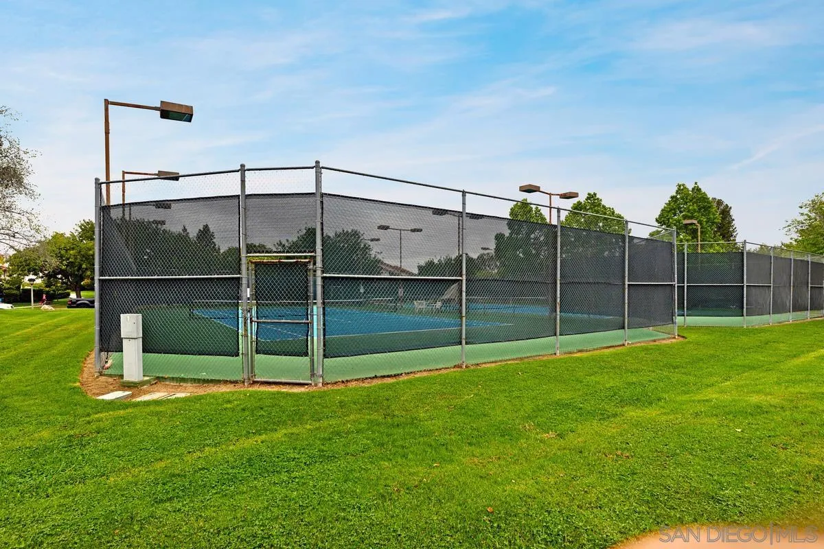 Photo #37: 260018879 Listing: Photo #37