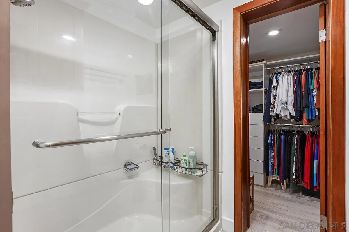 Photo #31: 260018879 Listing: Photo #31