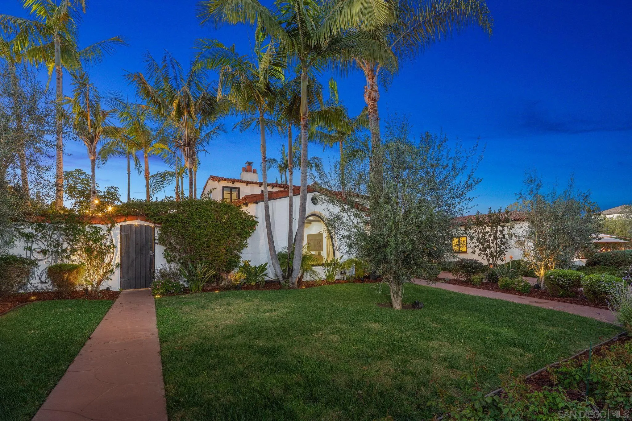 2318 Plum St, San Diego, CA 92106 - Photo 4 of 66, San Diego, CA