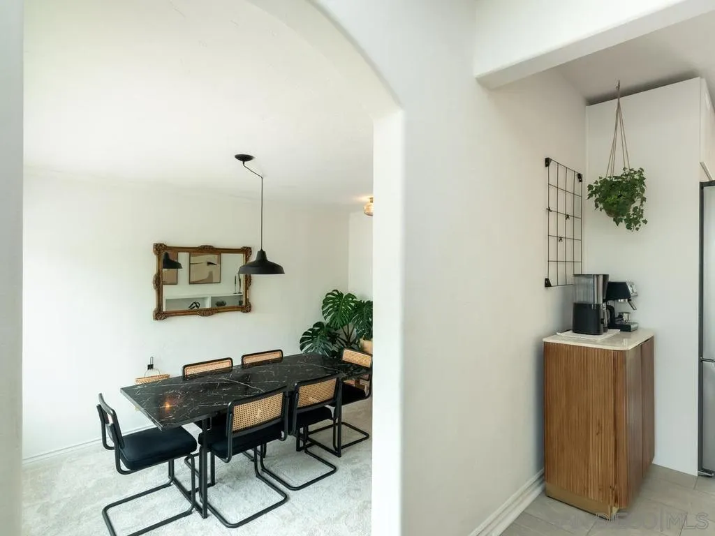 https://cdn.realtyfeed.com/cdn/127/260018889/273033046c4ee7210f250ae73178f7a9.webp