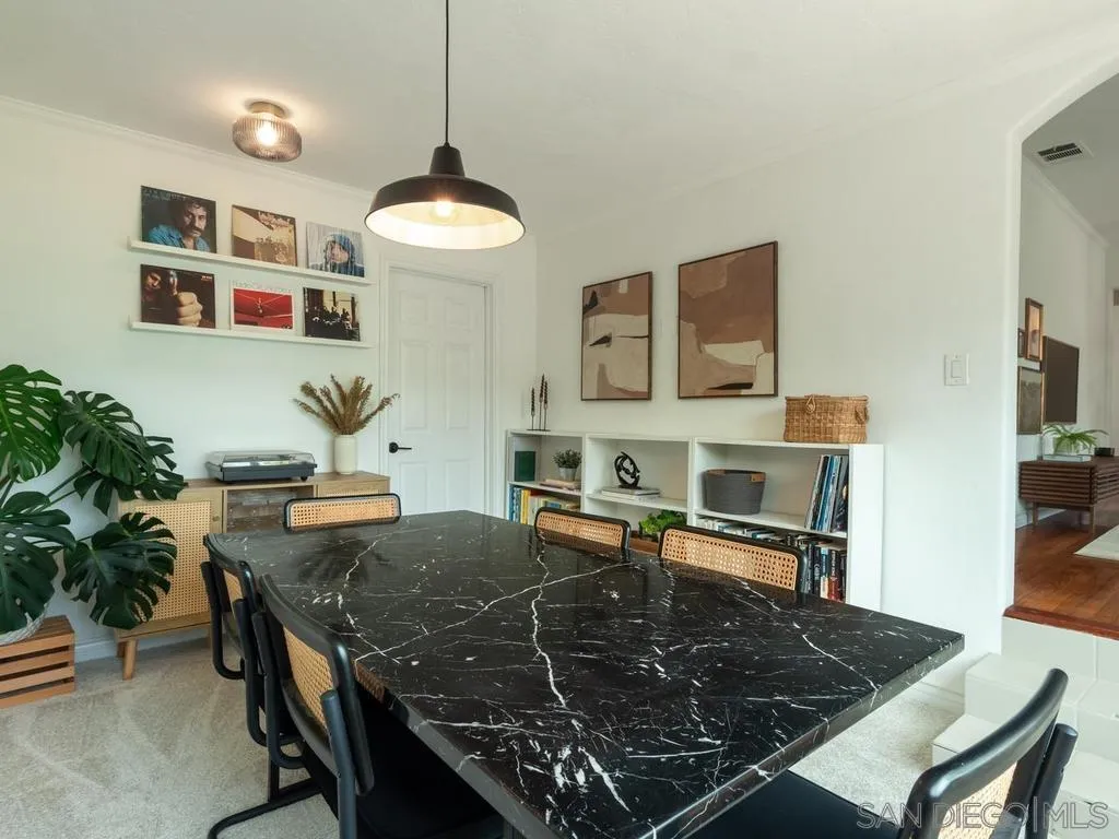 https://cdn.realtyfeed.com/cdn/127/260018889/49bb8a8375322b1e418a37025aa69c2c.webp