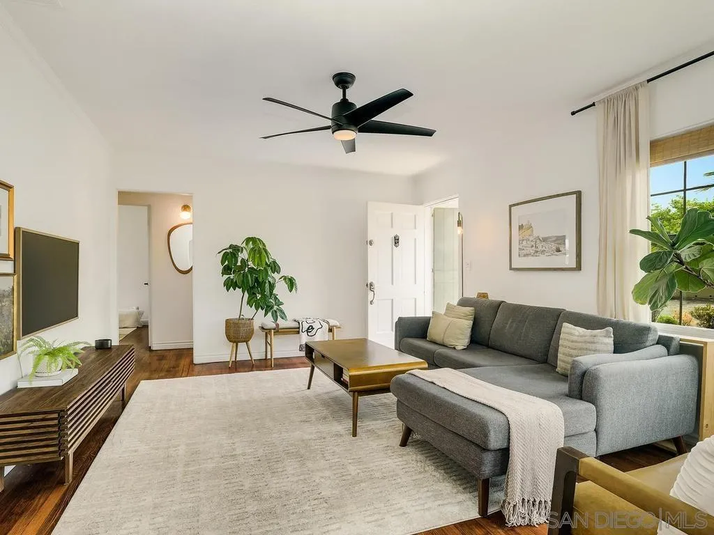 https://cdn.realtyfeed.com/cdn/127/260018889/4af64c88cc4d7a77d4e6d6f6916cf111.webp