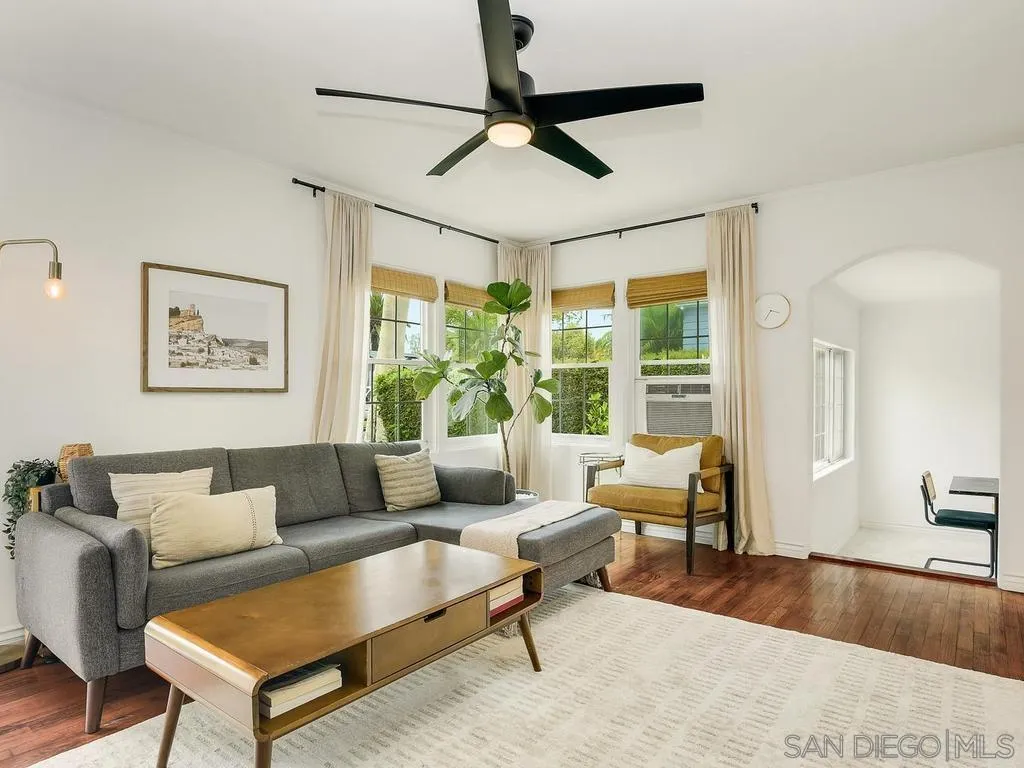 https://cdn.realtyfeed.com/cdn/127/260018889/6b81019ea34b2144fa1e7cc834c0fa87.webp