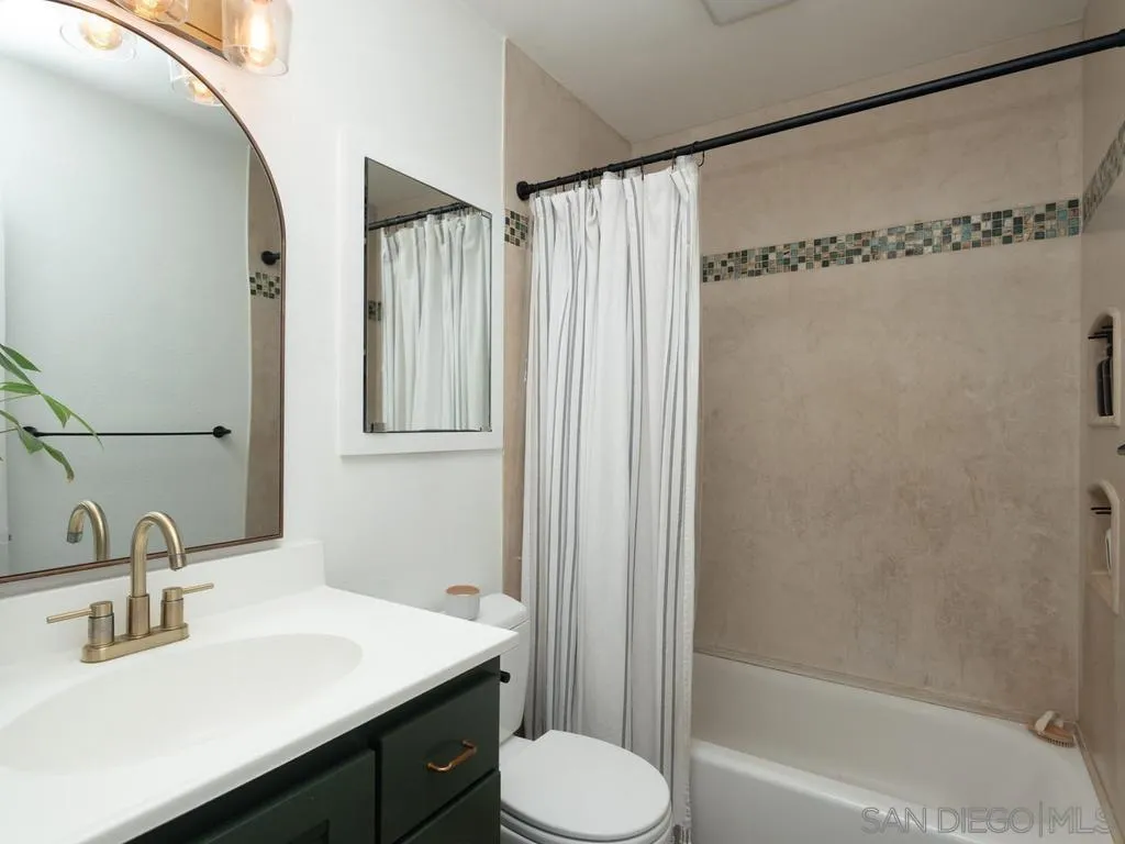 https://cdn.realtyfeed.com/cdn/127/260018889/8ac4c76d0bf6516d24eae44753330fee.webp