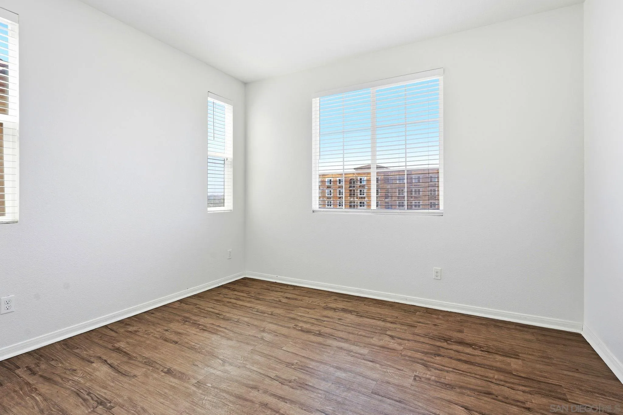 Photo #16: 260018894 Listing: Photo #16