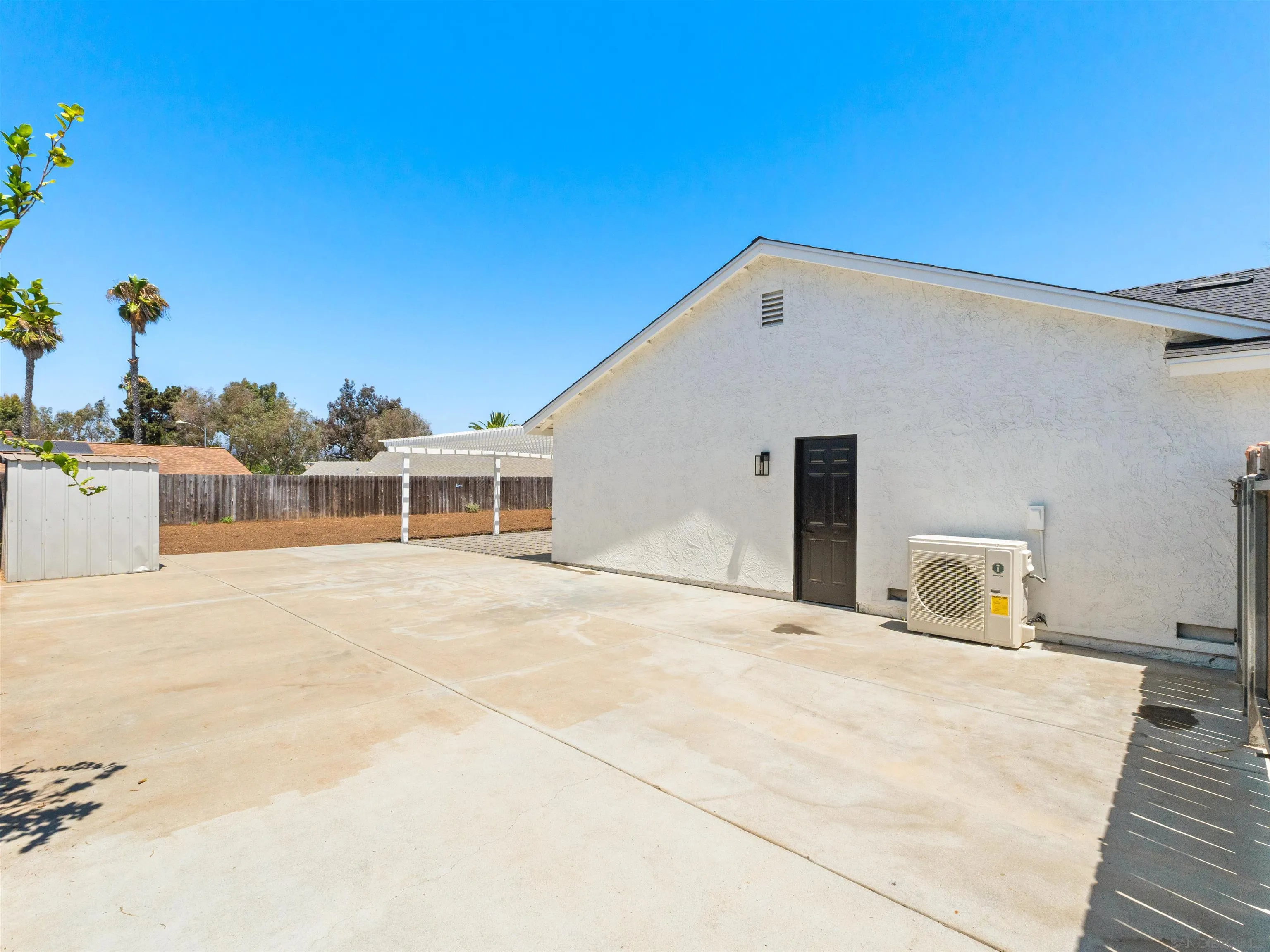 https://cdn.realtyfeed.com/cdn/127/260018895/57b5d78667726f5bfb249ea4c9ead92d.webp