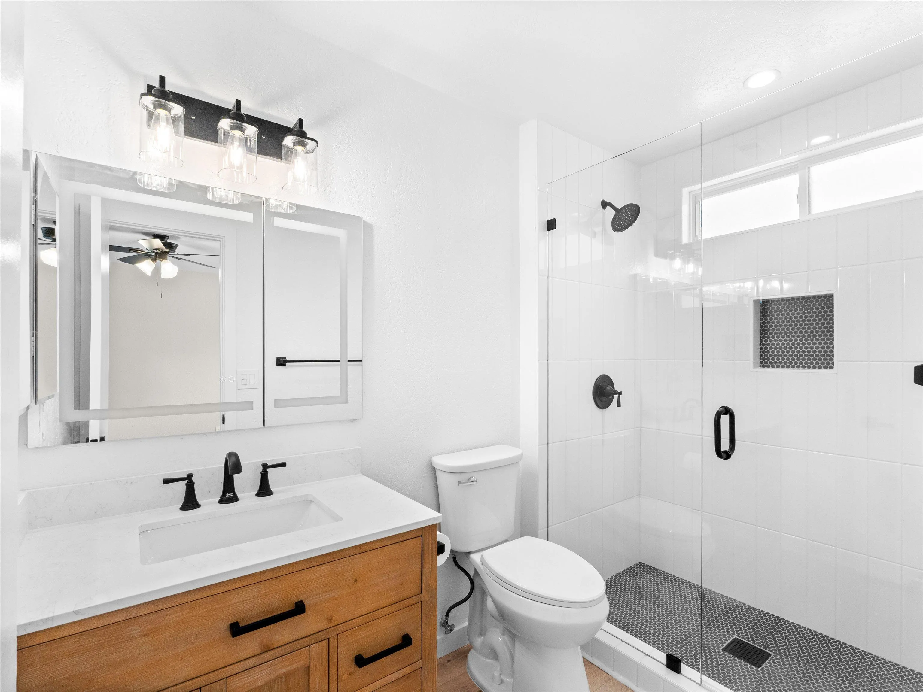 https://cdn.realtyfeed.com/cdn/127/260018895/c2844f0318eb939c36775c8b68cfa754.webp