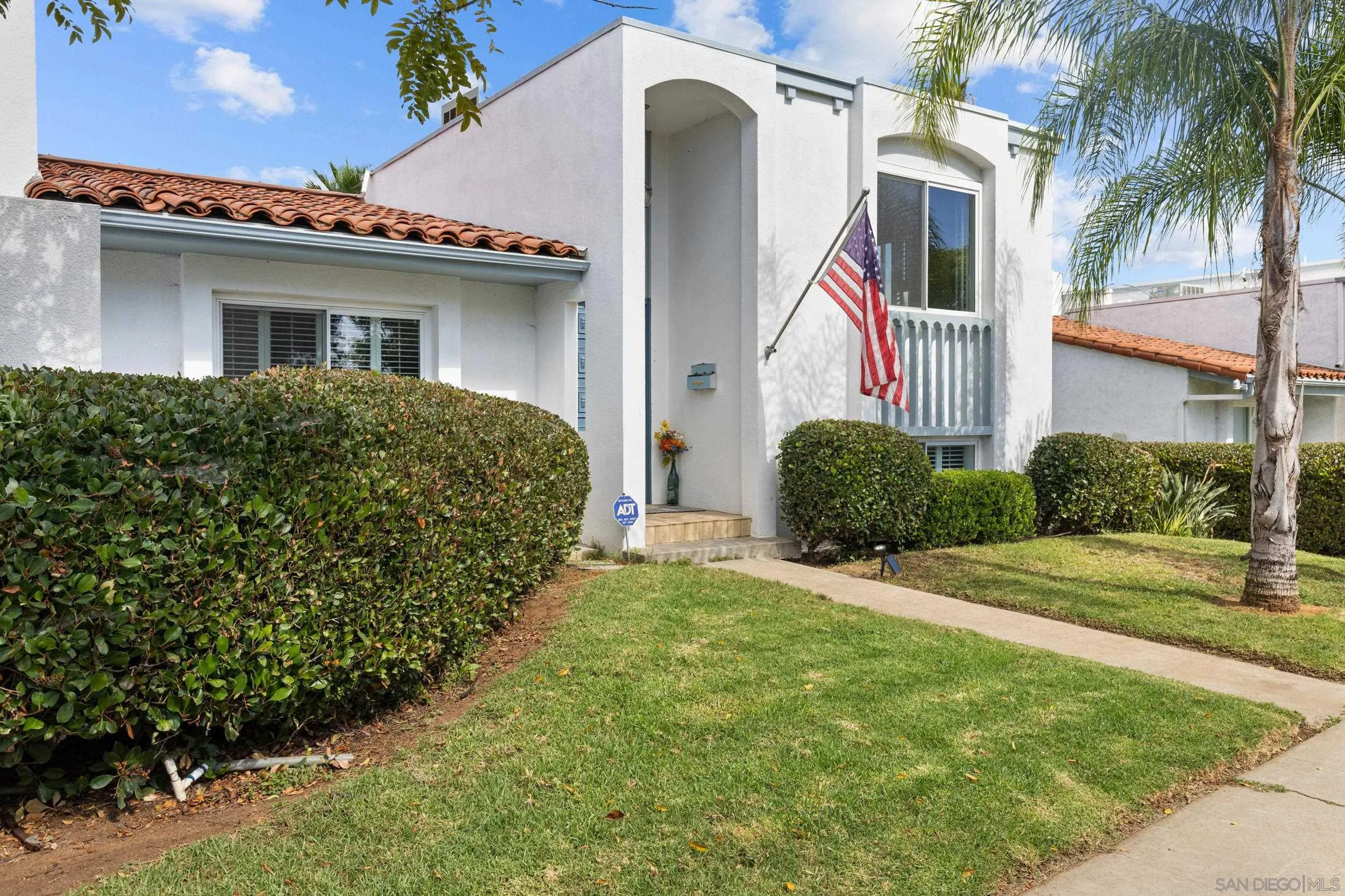 Photo #8: 260018897 Listing: Photo #8