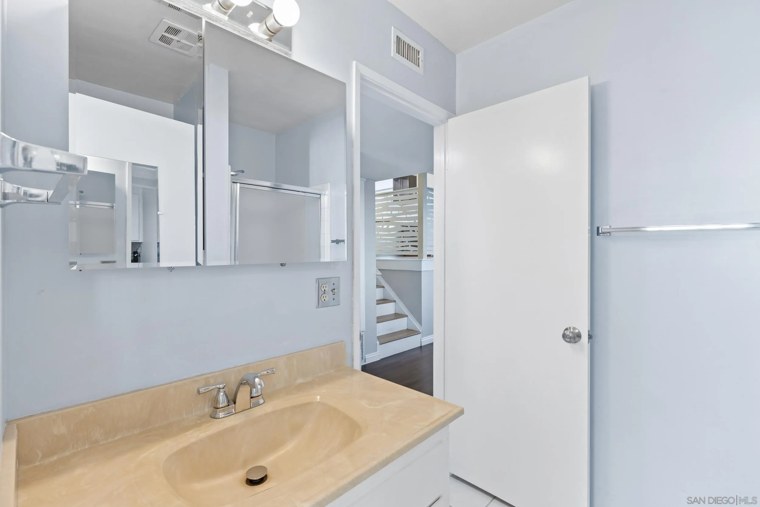Photo #18: 260018897 Listing: Photo #18