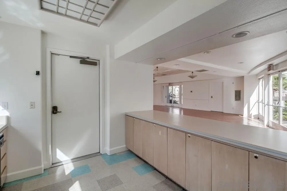 Photo #37: 260018898 Listing: Photo #37