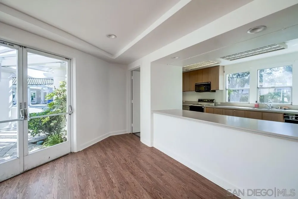 Photo #36: 260018898 Listing: Photo #36