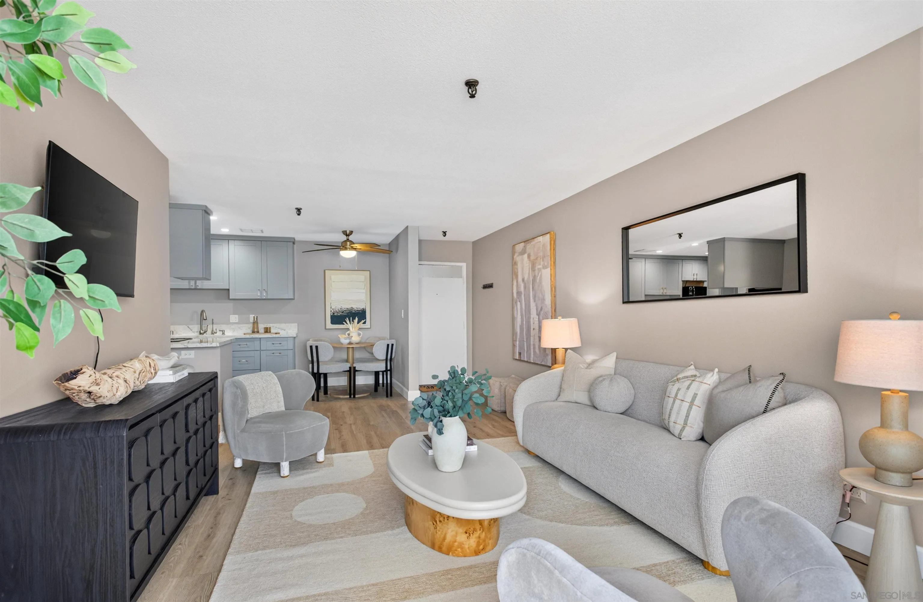 https://cdn.realtyfeed.com/cdn/127/260018900/7204e3f17050cc04b6422069edc395b4.webp
